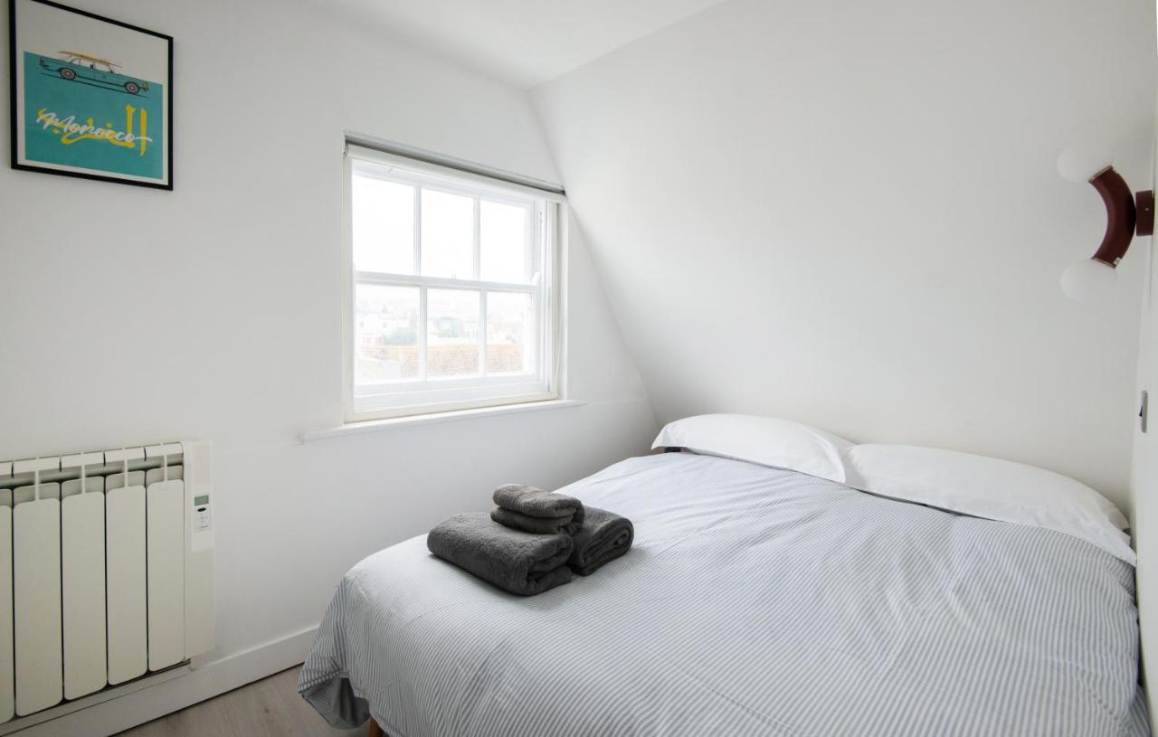 Central One-Bedroom, 99 Steps To The Sea Brighton Exterior photo
